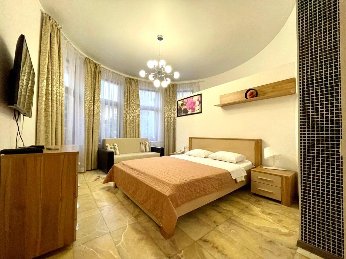 Apartments&Villa Georg Odessa Esterno foto
