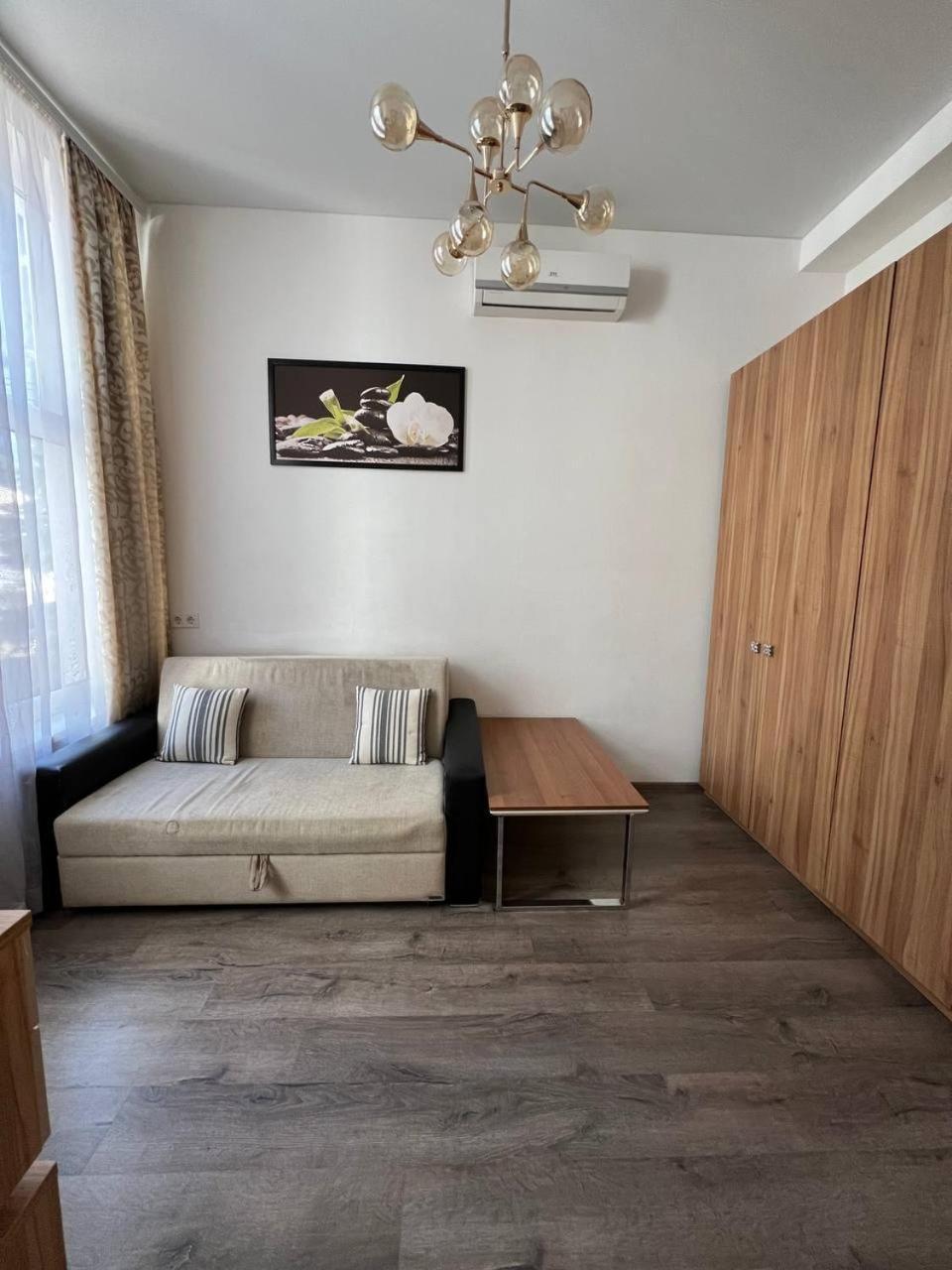 Apartments&Villa Georg Odessa Esterno foto
