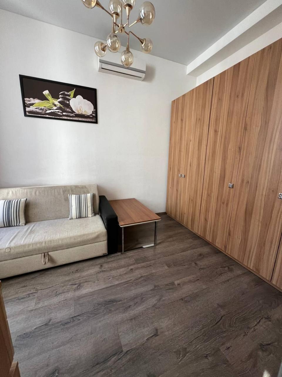 Apartments&Villa Georg Odessa Esterno foto